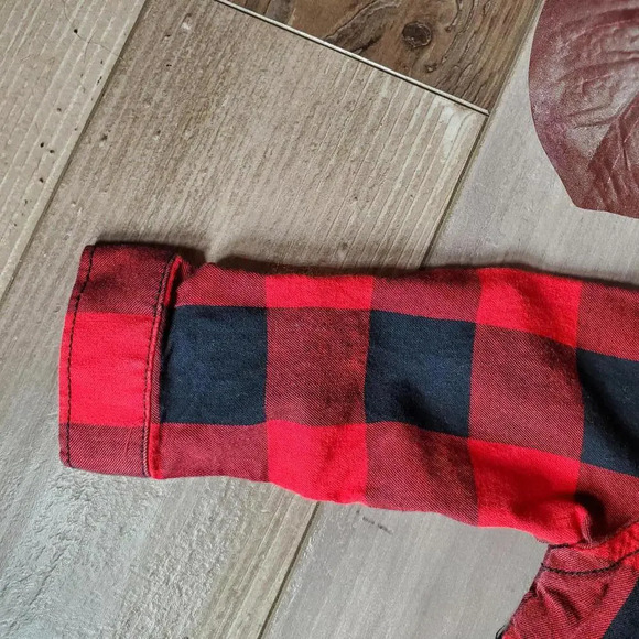 Carter's Size 9m Baby Boy Red and Black Buffalo Plaid Bodysuit NWOT - Picture 8 of 10